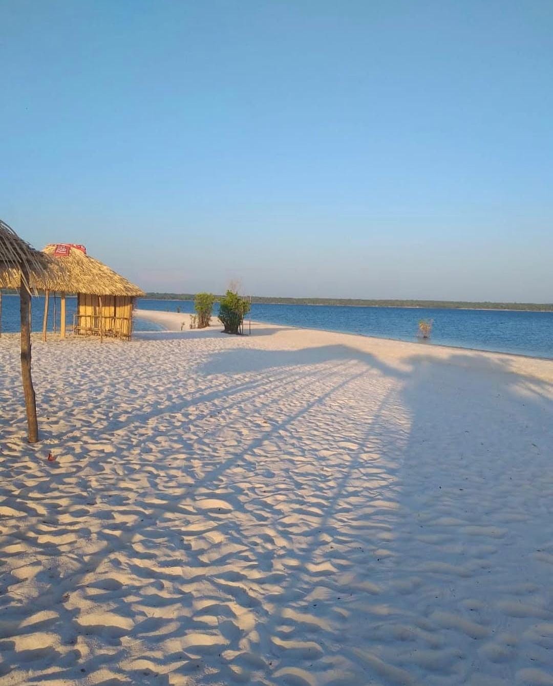 Decoração para evento na areia